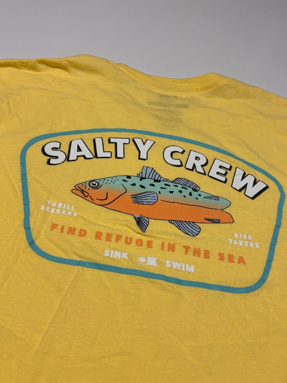 Mens Yellow Salty Crew Trout Graphic Fishing T-Shirt Size XL